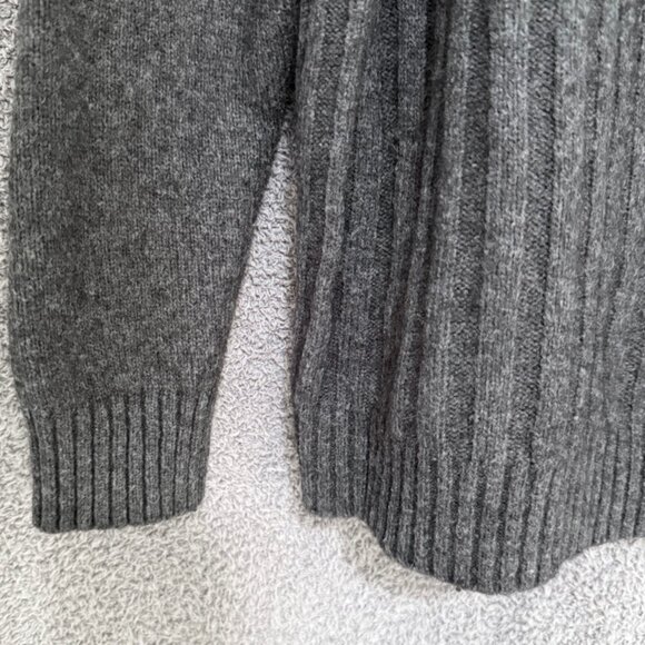 Gap Cozy Ribbed Vneck Wool blend Pullover Sweater Charcoal Heather Grey - Picture 6 of 8